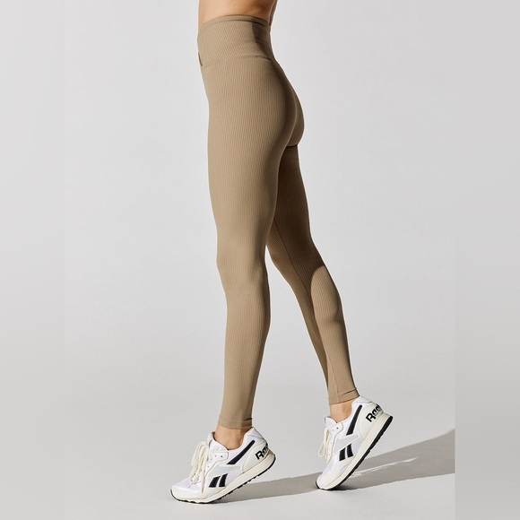 Year of Ours Veronica Ribbed Legging - Light Tan - Picture 2 of 9